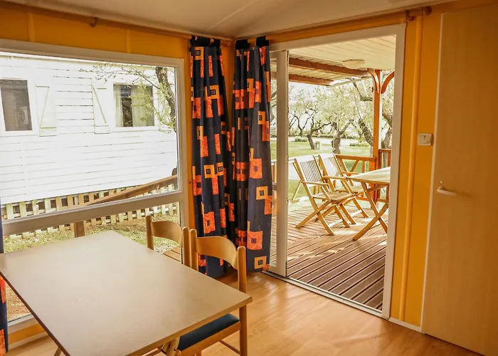 Camping Castillo De Loarre